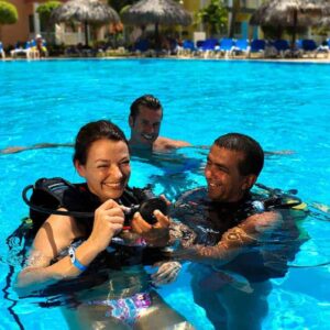Hotel Iberostar Tainos - travelfab --Diving lessons