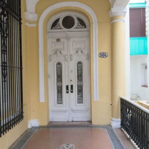 Casa Colonial 23 - Vedado - Entrance door