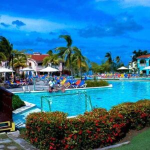 Piscina Brisas Guardalavaca