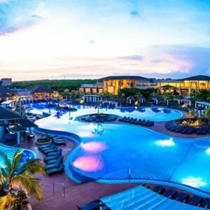 Hotel-Warwick-Cayo-Santa-Maria-Travelfab-pool