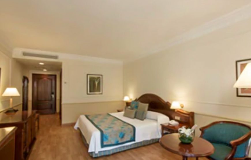 Standard Colonial Single Room – Iberostar Parque Central