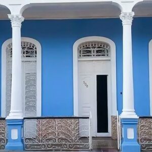 Hostal la villa azul -1