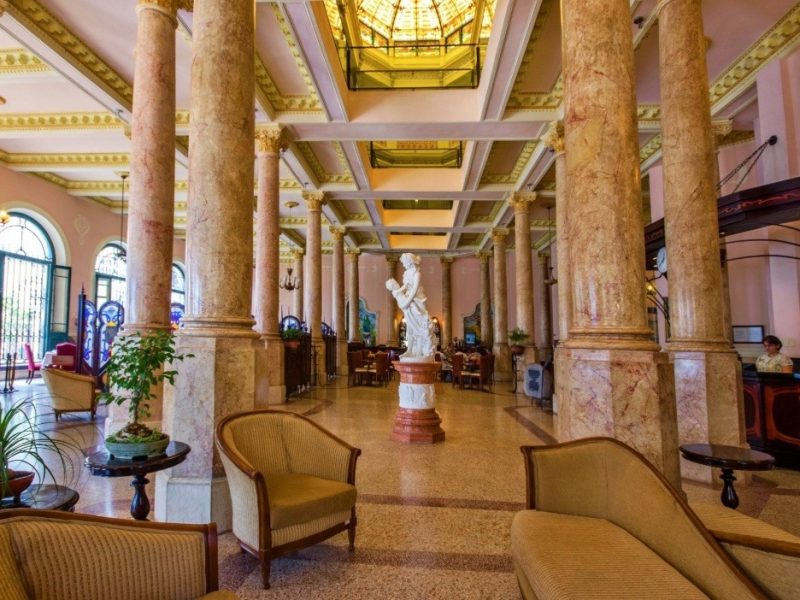 Hotel Raquel Lobby