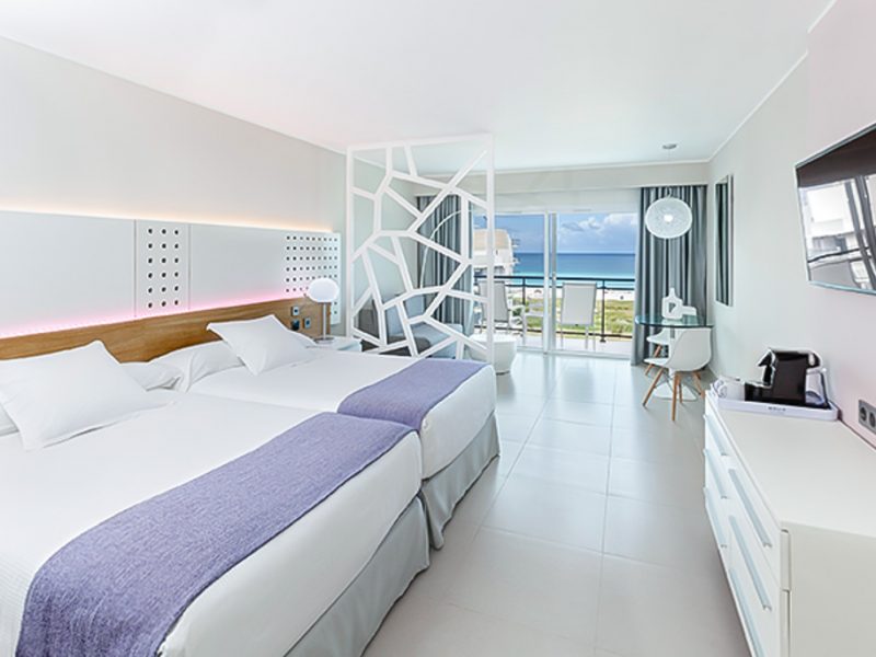 melia-internacionalvaradero-junior-Suite-sea-view2